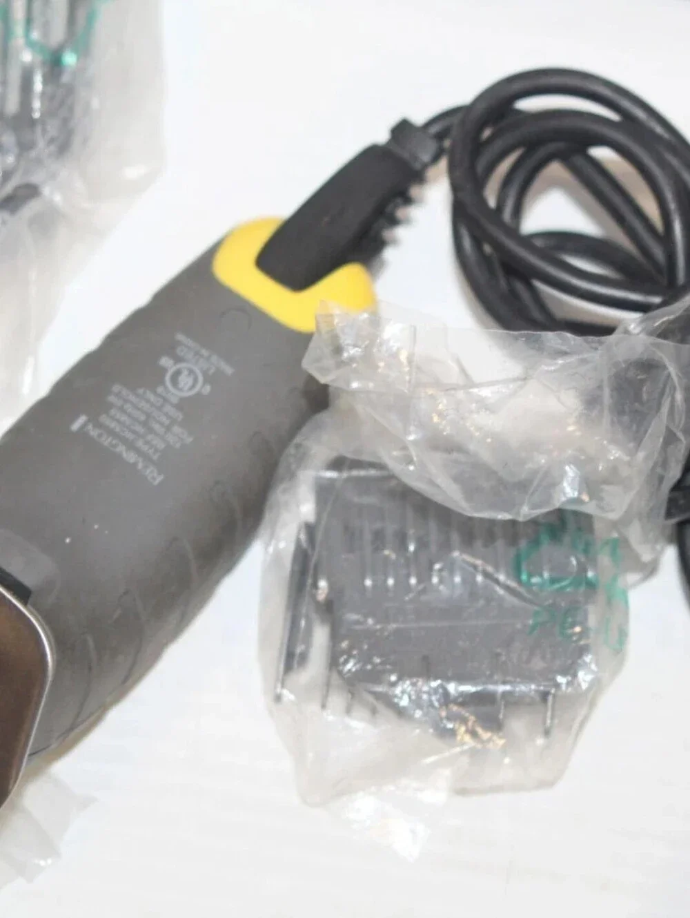 Gently used- Remington Virtually Indestructible Barbershop Clipper HC5855